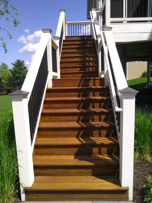 Feel Satisfied with your Deck Stairs